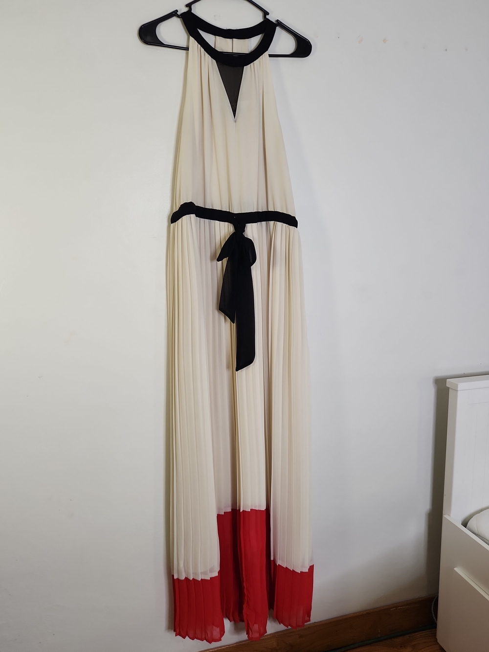 MAX STUDIO Pleated Maxi Dress M Cream Black Red Colorblock Halter Double Layer - Picture 5 of 6
